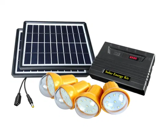 Kit di pannelli solari da 5 W/10 W con 3 lampadine per PC e caricatore mobile per l'illuminazione domestica spenti