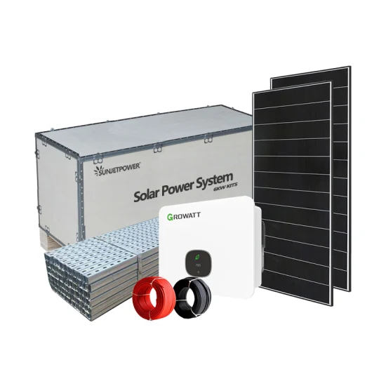 Pannello fotovoltaico del sistema di energia solare fuori dalla rete Installazione sul tetto del sistema di energia solare